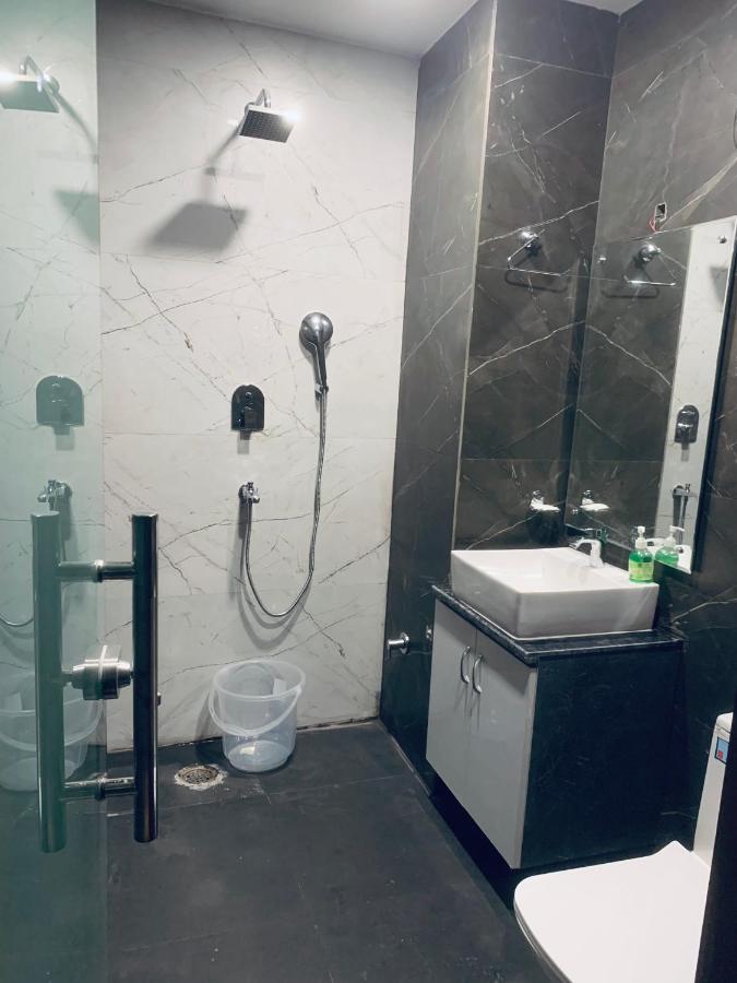 Hotel & Hostel Vimal Gangaリシケーシュ エクステリア 写真